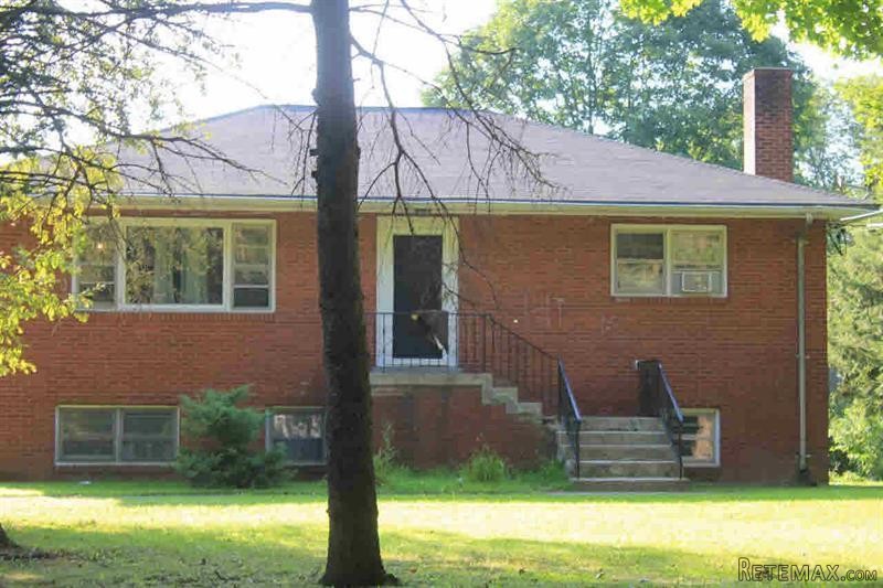 Flat For Sale: 1425 Route 82 Hopewell.. - 2