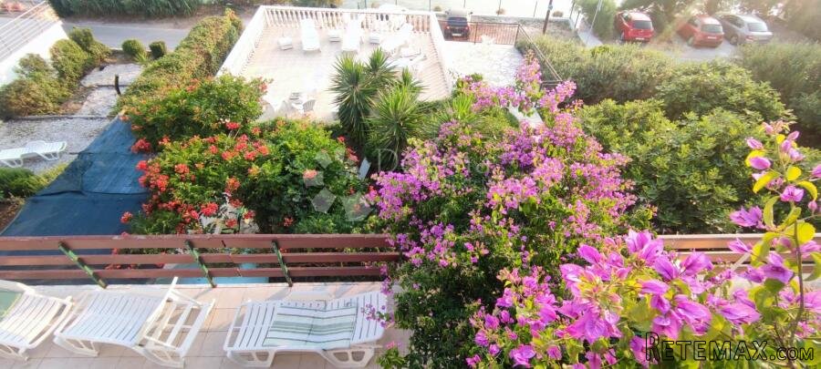 KUĆA PRVI RED UZ MORE - DVOJNA KUĆA U ARBANIJI, TROGIR - 2
