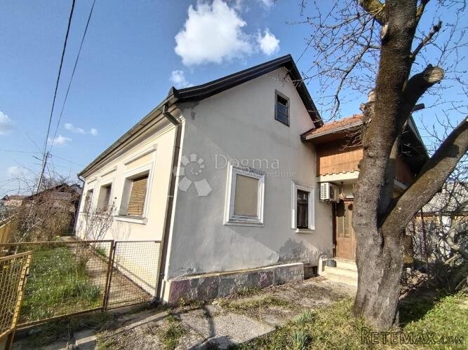 Prostrana kuća s velikim dvorištem i zemljištem - Sv.Ivan Ža - 2