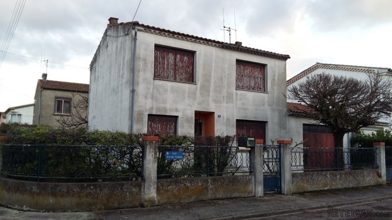 4 Bedrooms - Villa -..