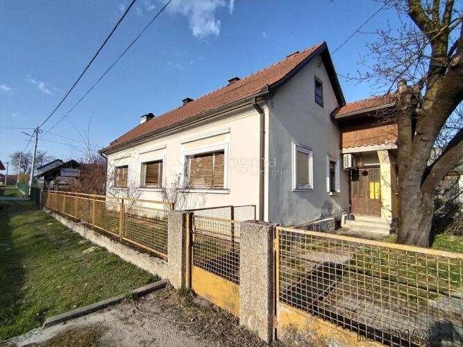 Prostrana kuća s velikim dvorištem i zemljištem - Sv.Ivan Ža - 3