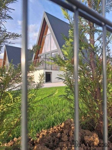 Na prodaju 2 A-Frame kuce sa bazenima - 4