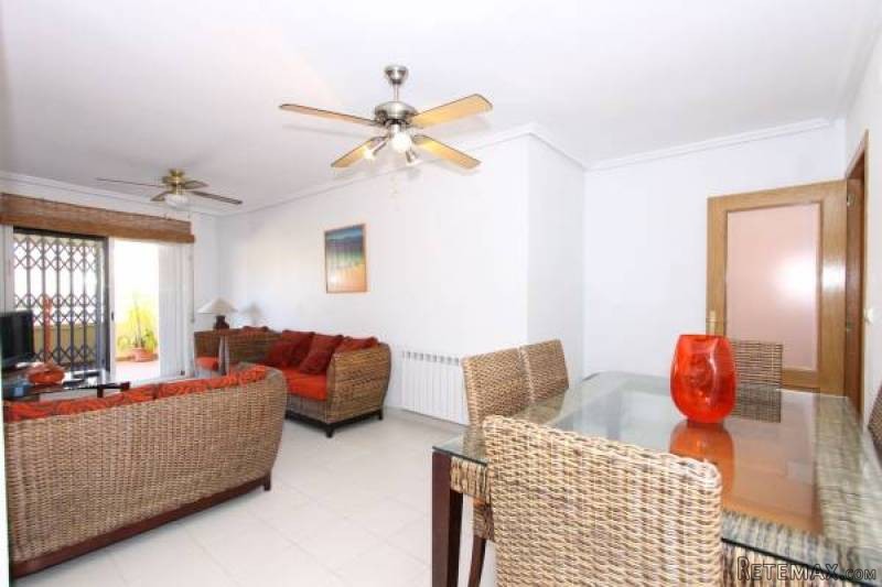 3 Bedroom 2 Bathroom Apartment In..