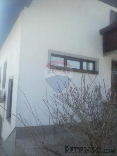 Velika kuća sa poslovnim prostorom - 8