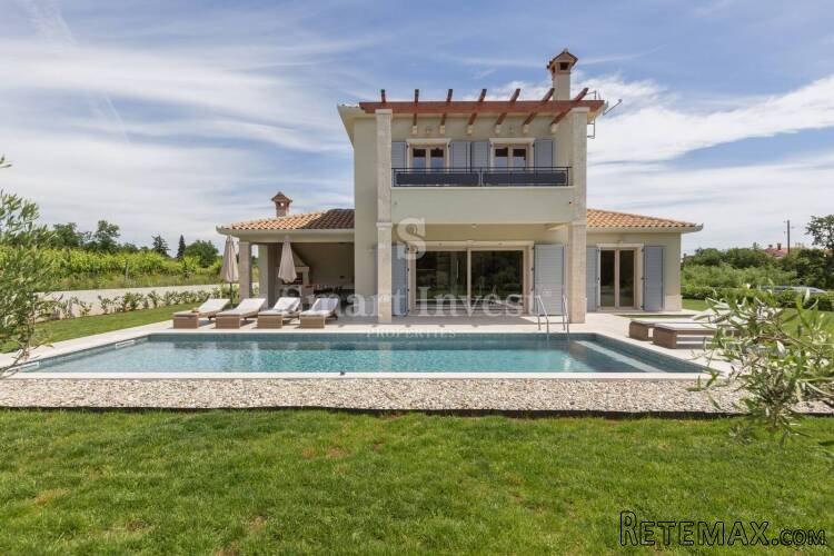 ISTRA, NOVOGRADNJA S BAZENOM, 160 M2, NA 15 MINUTA OD MORA