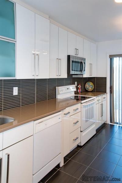 2 bedroom Commercial Property For Sale:.. - 2