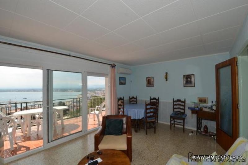 ROSES: Nice apartment with large.. - 2