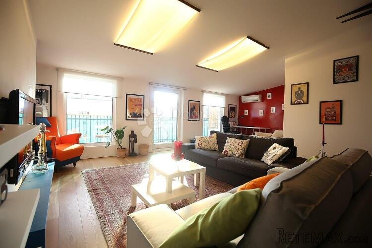 Rijeka Centar 115 m2, 2s+db balkon pogled na more