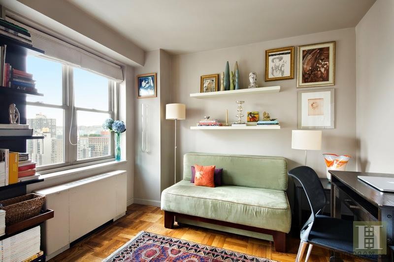 1 bedroom Apartment For Sale: 137 EAST.. - 2