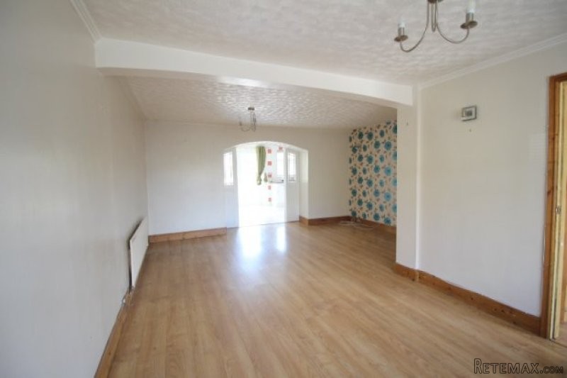 3 bedroom, Semi-detached House house.. - 2