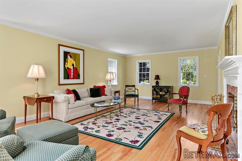 4 bedroom House For Sale: 17 Hunt Farm.. - 2