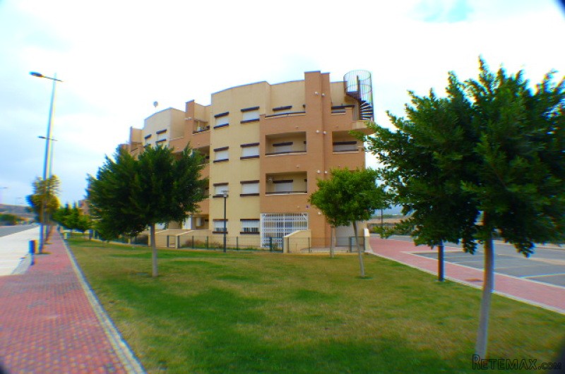 2 Bedrooms Apartment For Sale
