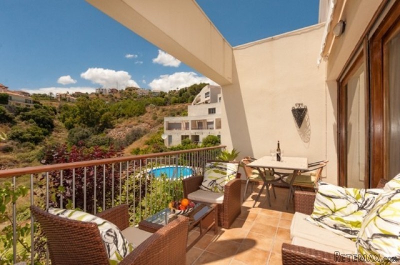 2 Bedroom Ground Floor Apartment, Los.. - 2