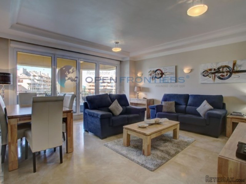 2 Bed Apartment Overlooking Sotogrande..