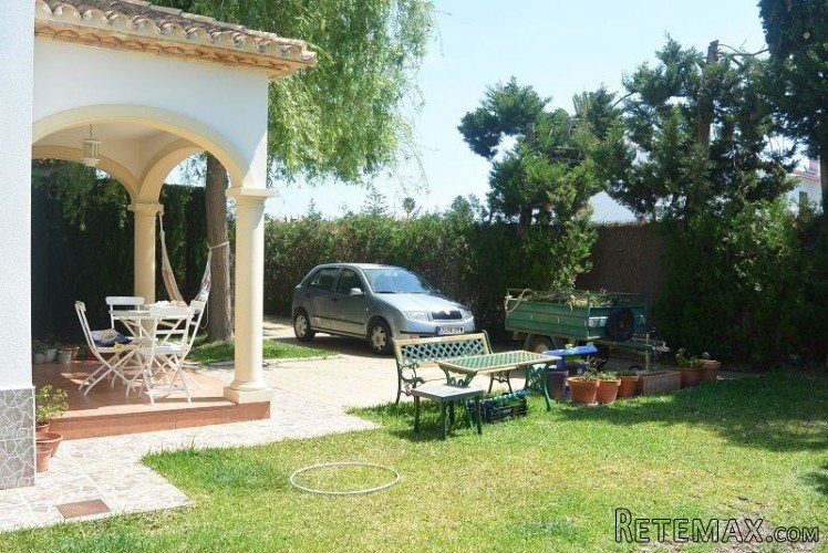 Prime location 4 bedroom property in Denia with private.. - 3