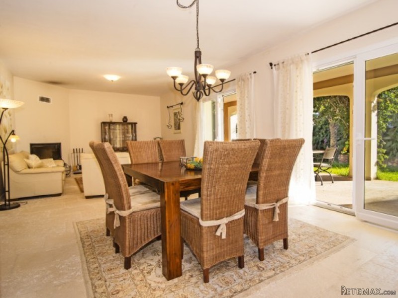 Mediterranean Family Villa In.. - 2