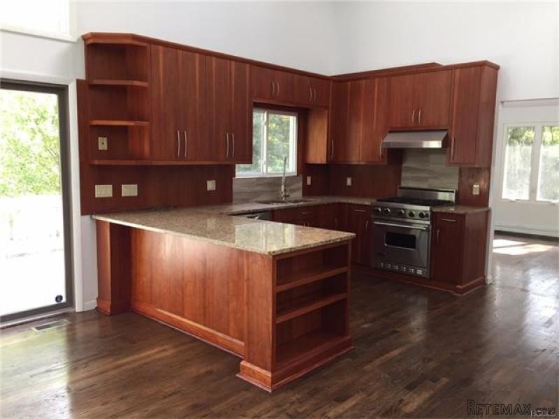 3 bedroom House For Sale: 11 Patterson.. - 2