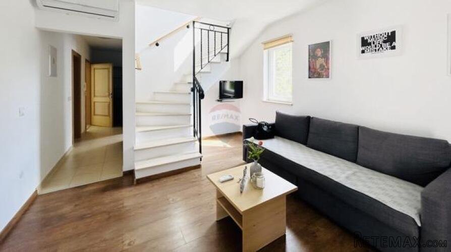 Poreč, stan od 84 m2 u Špadićima, 5oo metara od mora