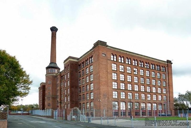 2 Bed Flat For Sale