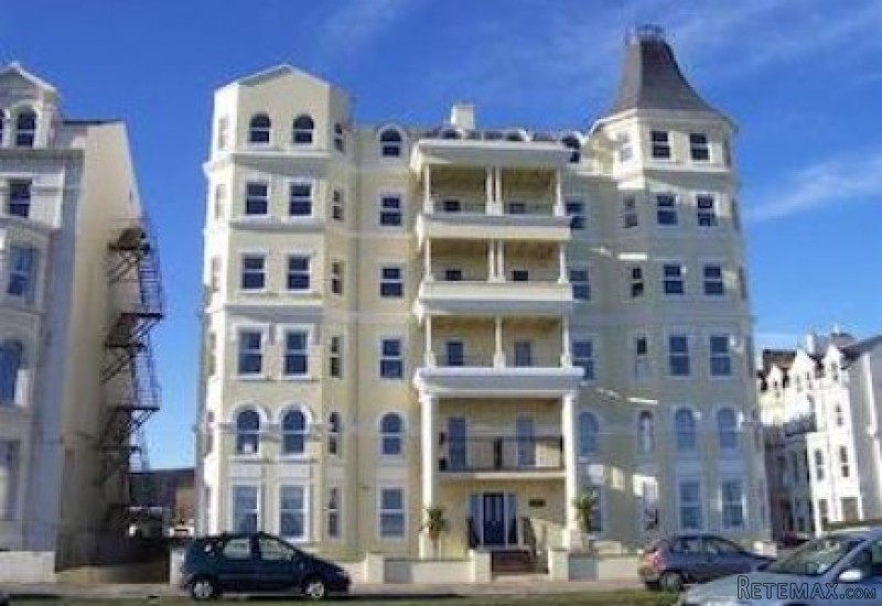 Flat 5, The Waterfront, Mooragh..