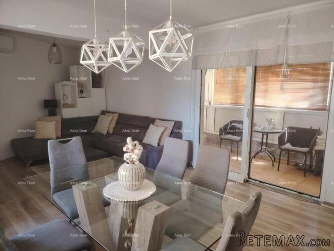 Prodaje se prostrani stan od 96 m² u Puli - 2
