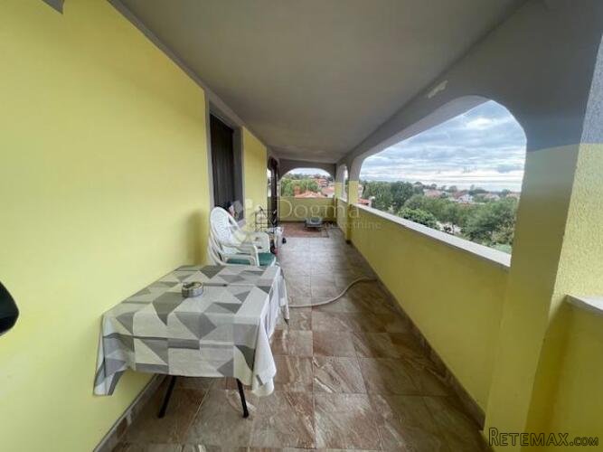 ETAŽA KUĆE SA DVA APARTMANA - 3