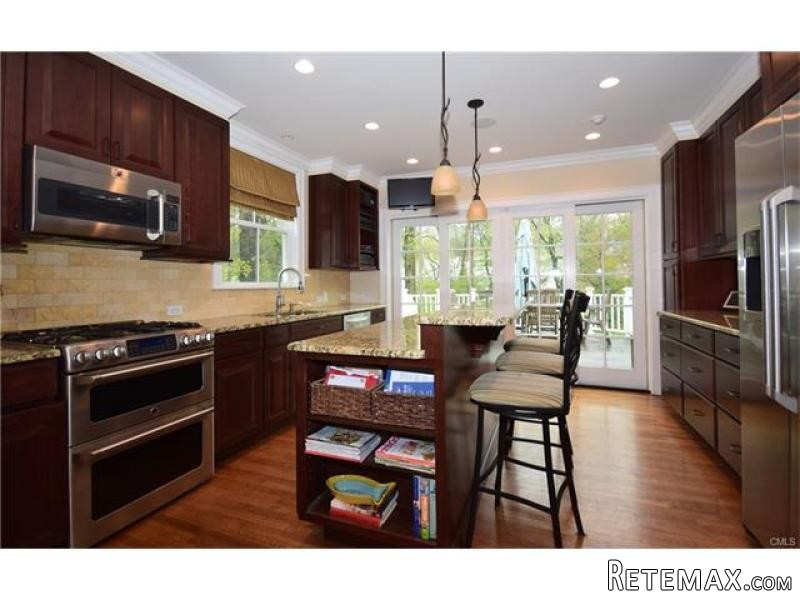 4 bedroom House For Sale: 37 GREENWOOD.. - 2