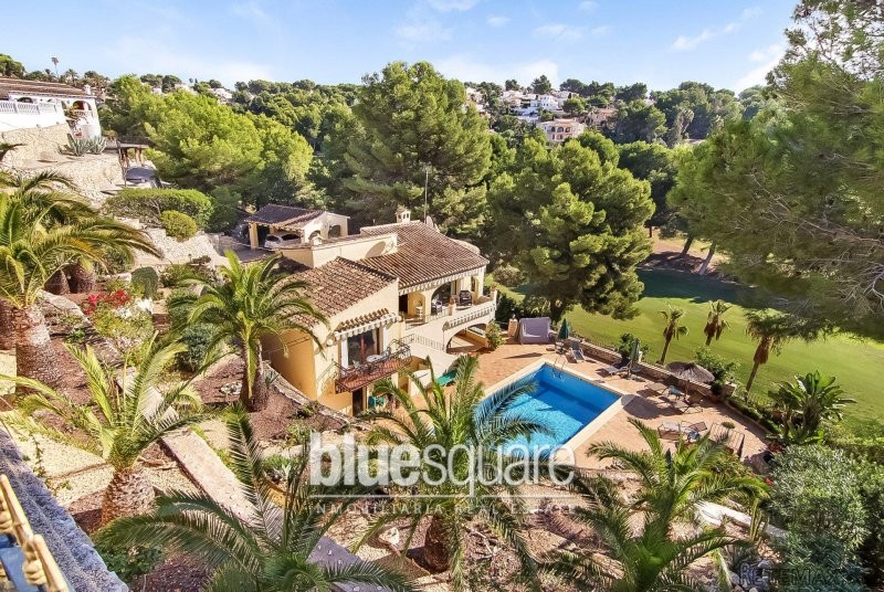 5 Bedroom 4 Bathroom Villa For Sale in.. - 2