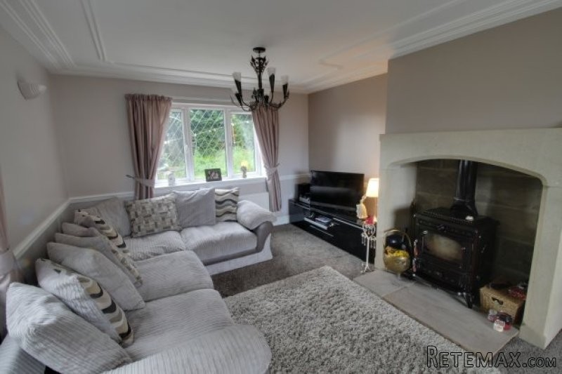 4 bedroom, Detached House house for sale - 2