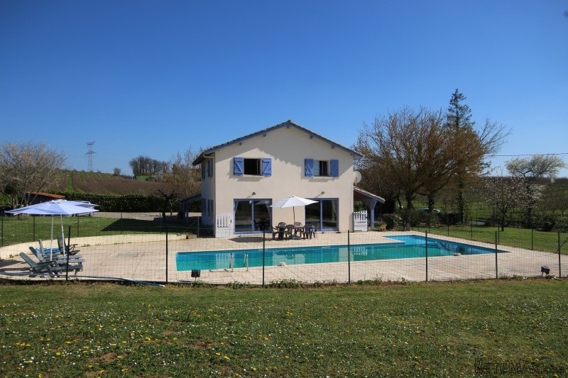 Excellent Value Country House with 4..
