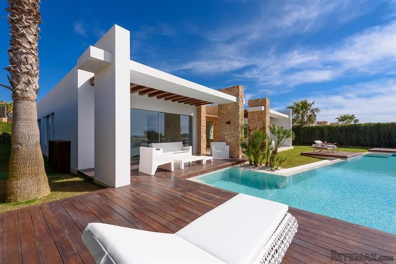 5 bedroom Villa For Sale: Cala Conta.. - 2