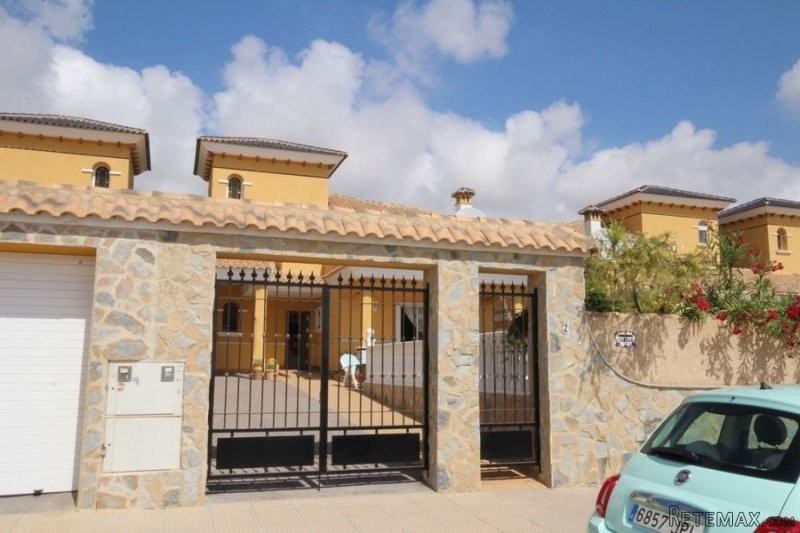 4 Bedrooms - Villa - Alicante - For Sale - 2