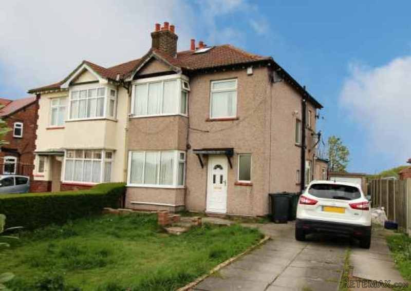 3 bedroom, Semi-detached House house..