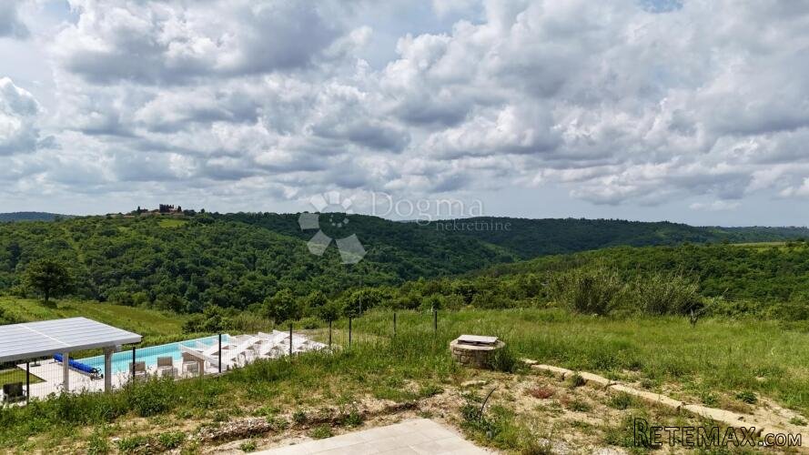 PREDIVNA KAMENA KUĆA S BAZENOM I POGLEDOM NA MORE - 2