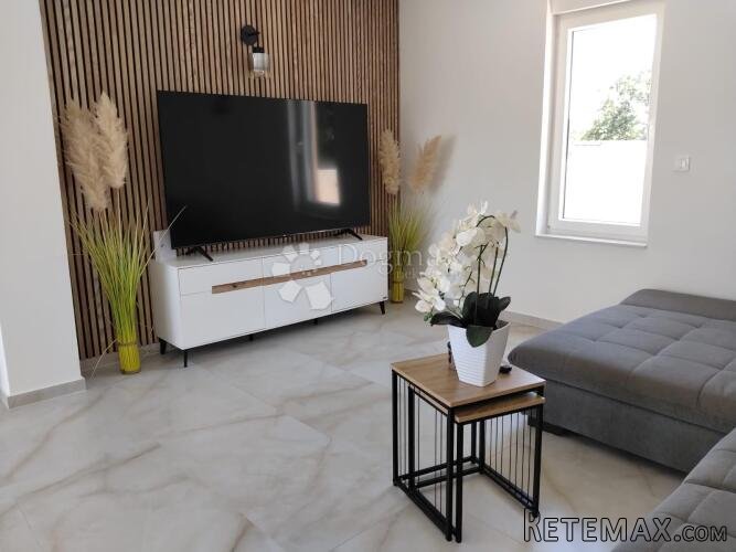 Moderna vila s bazenom u Žeravi - 3