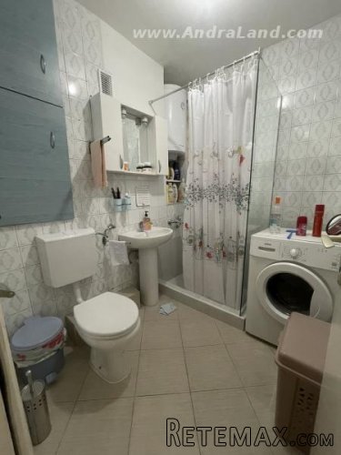 Prodaje se stan - 3