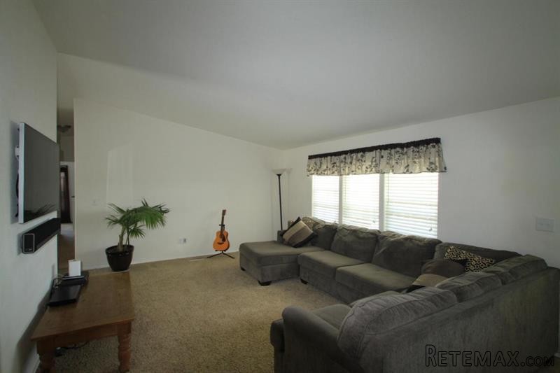 4 bedroom House For Sale: 7465.. - 2