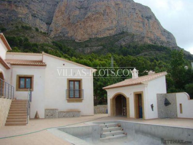7 Bedroom Villa In Javea - 2