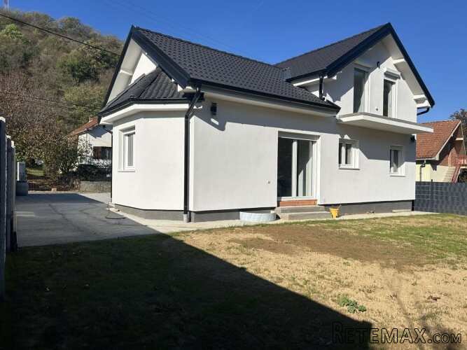 Novoizgradjena kuca u Starim Ledincima - 8