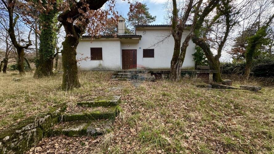 Otok Krk, Gostinjac, samostojeća kuća 200m2, okućnica 3500m2 - 2
