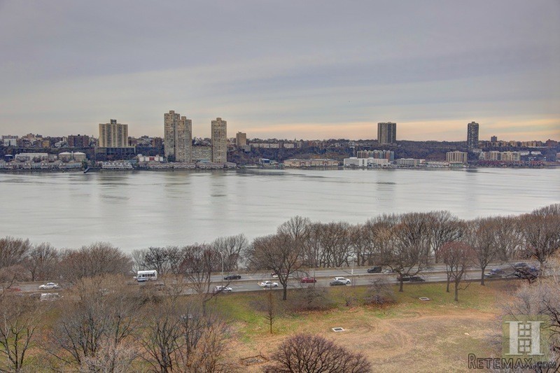 1 bedroom Apartment For Sale: 11..