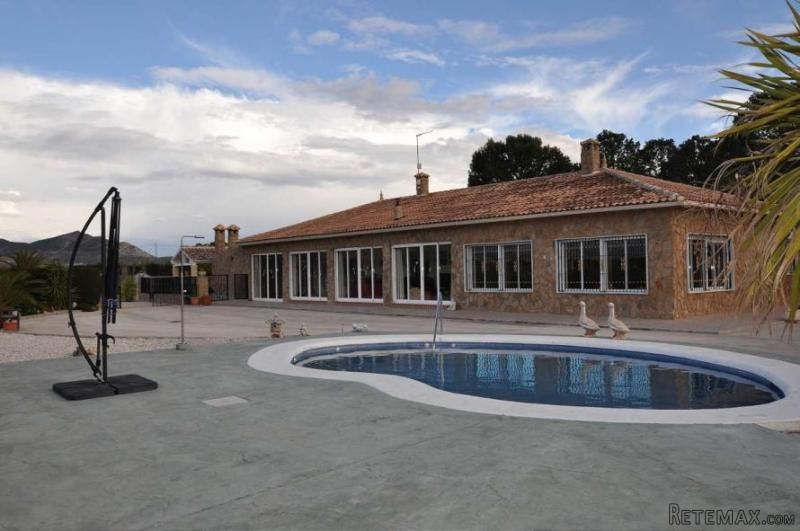 4 bed luxury villa in Barbarroja (Ref...