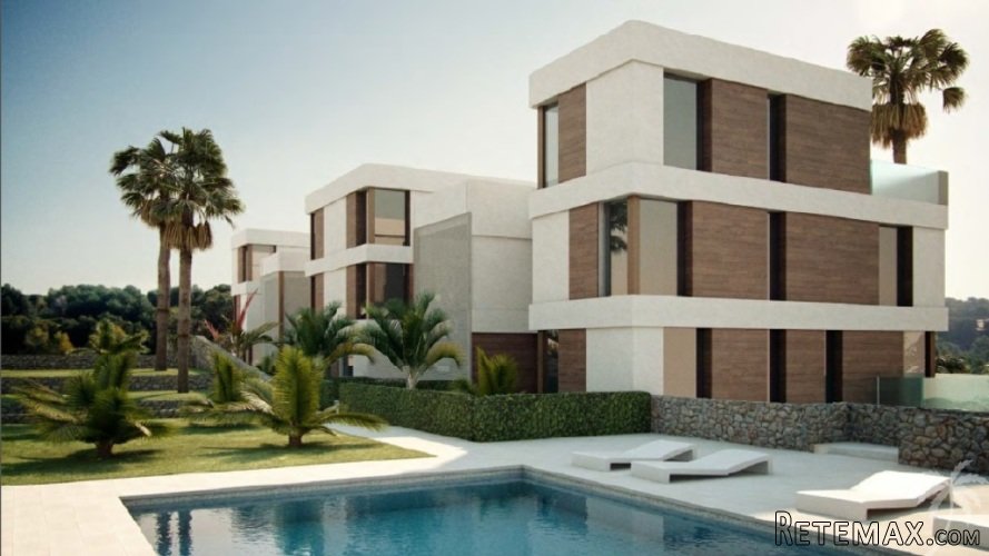 Close to multiple golf resorts, this new residence is being.. - 3