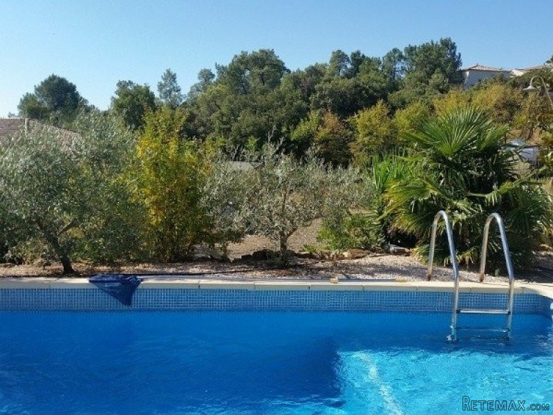 Single Storey Villa With 230 m2 Of.. - 2