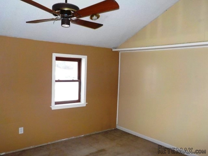 389 Lydall St Manchester, CT, 06040.. - 2