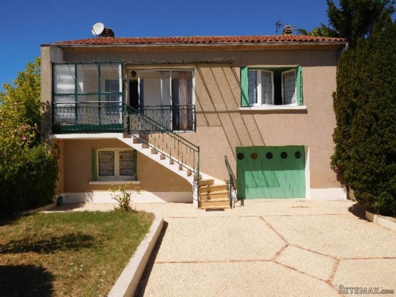 Late 1960's House With A Large.. - 2