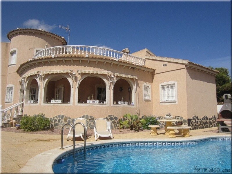 Rojales 3 Beds 3 Baths villa