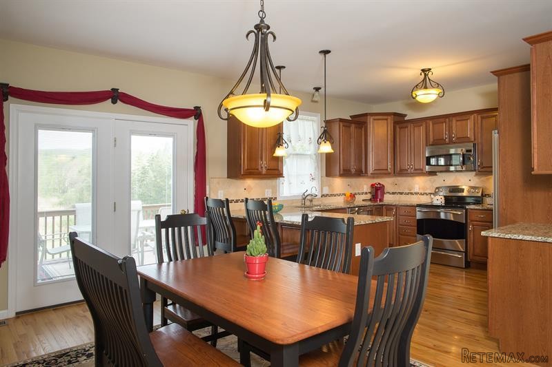 4 bedroom House For Sale: 6 Twin Ponds.. - 2