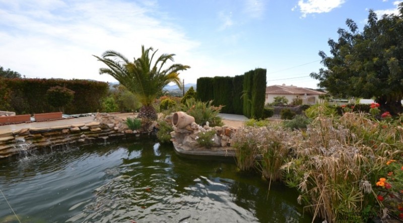 V1631 - Lovely Villa At The Foot Of The.. - 2