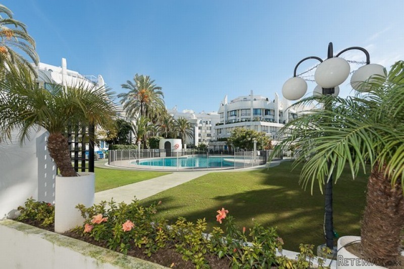 3 Bedroom Middle Floor Apartment